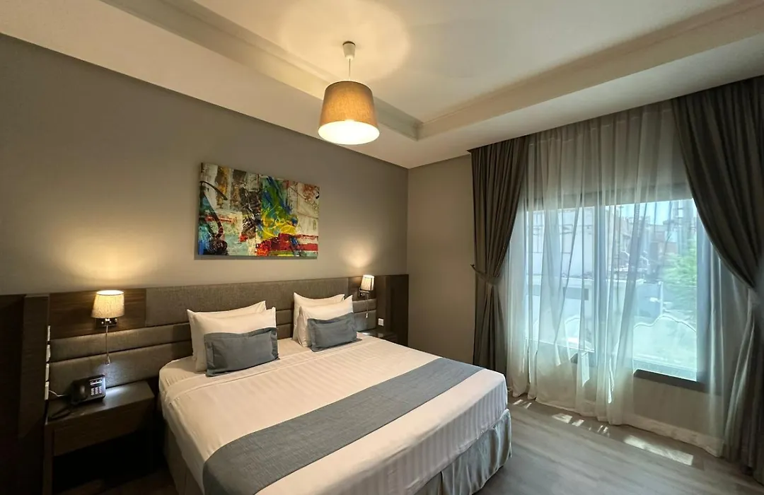 لورين للشقق المخدومة الكورنيش - اقتصادى - Loren Served Apartments Al corniche - Economic-1